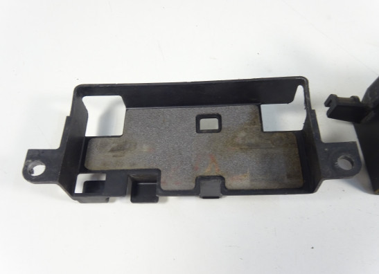 Battery holder Yamaha FZ6