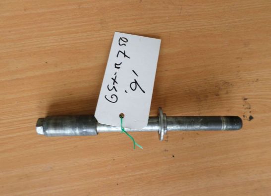 Axle front Suzuki GSX R 750