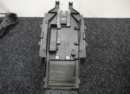 Undertail Aprilia RSV 1000