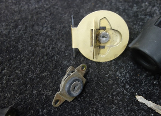 Key set Ducati Monster S4