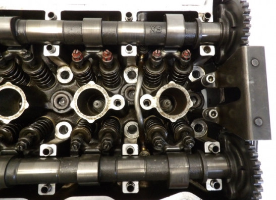 Cylinder head Kawasaki GPZ 900