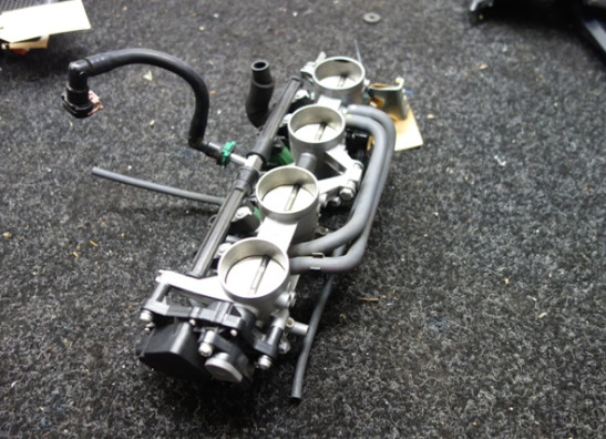 Gasklephuis Suzuki GSX S 750