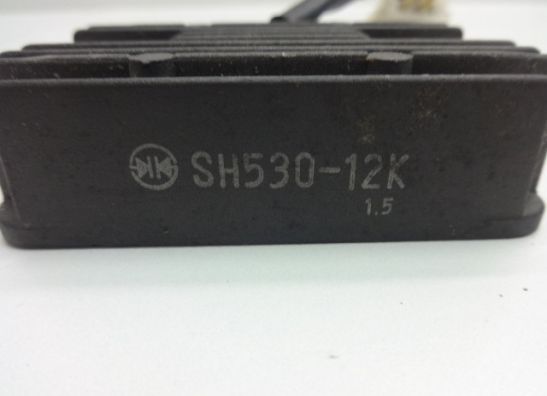 Regler Gleichrichter Kawasaki ZZR 250