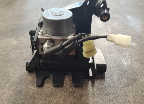 ABS pomp KTM 790 Duke