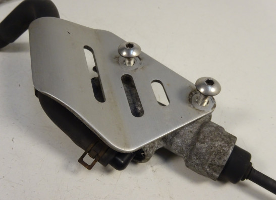 Rempomp achter Suzuki DL 650 V STROM