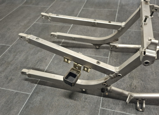 Achtersubframe Suzuki GSX R 750