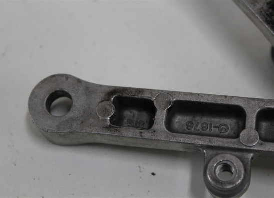 Fussrastetrager vorne rechts Honda VTR 1000 SP