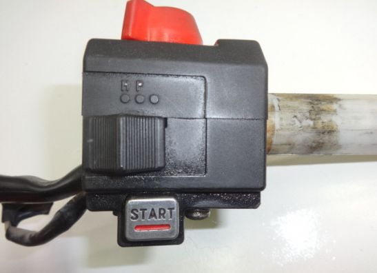 Stuurschakelaar rechts Honda VF 700  750 S Sabre