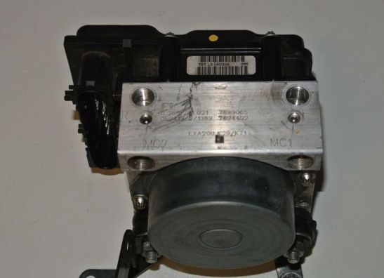 ABS pomp BMW F 800 S - ST