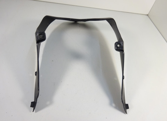 Cowl V shape under Kawasaki Ninja 300