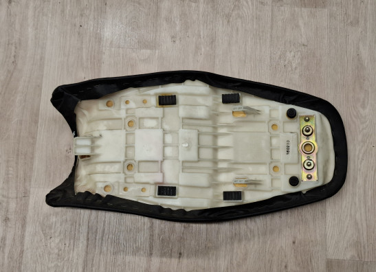 Zadel Suzuki GSF 600 650 Bandit 