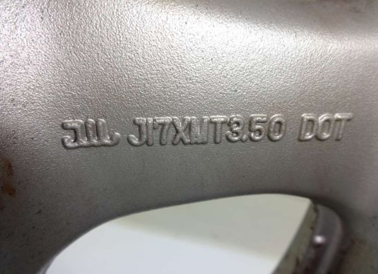 Felge hinten Suzuki VX 800