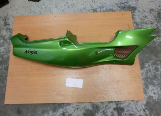 Rechter achterkant Kawasaki ZXR 400