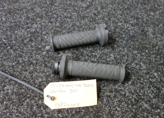 Grip Husqvarna 901 Norden