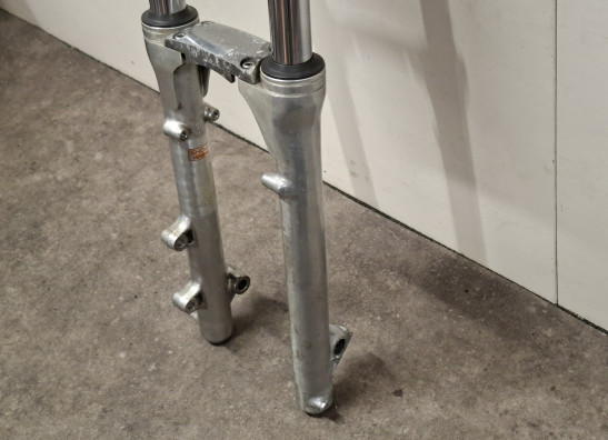Voorpoten compleet Honda VT 500