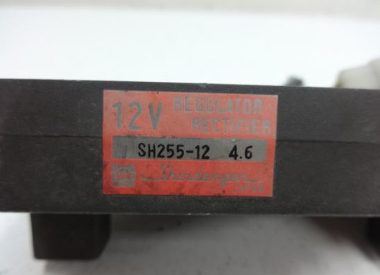 Regler Gleichrichter Honda CBX 650 E