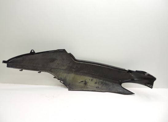 Rechter achterkant Suzuki Burgman 400