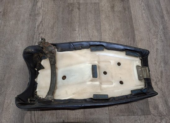 Zadel Suzuki DR 500 S