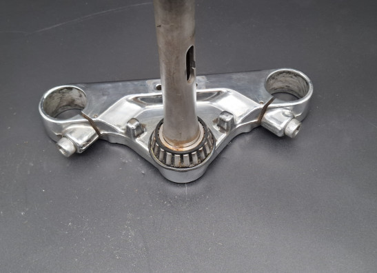 Steering stem Suzuki VS 700 Intruder