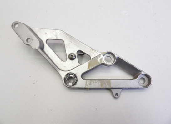 Fussrastetrager vorne rechts Suzuki GSX R 750