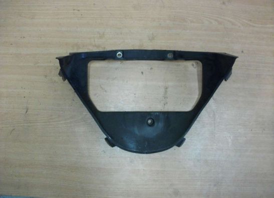 Cowl V shape under Suzuki GSX R 1300 Hayabusa
