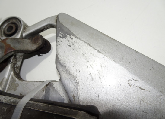 Main step holder left Yamaha FZ6