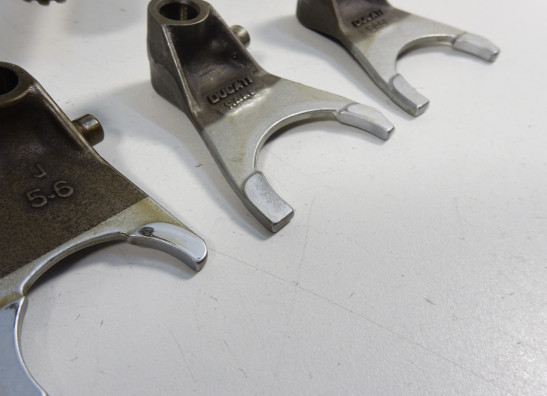 Versnellingsbak Ducati monster 696