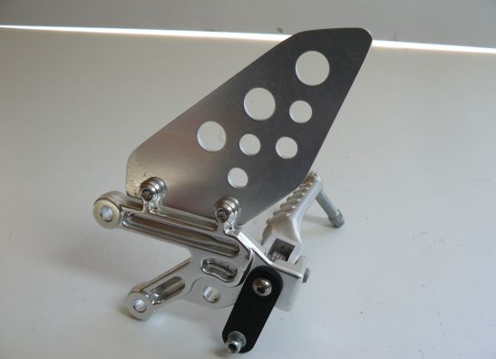 Main step holder right Aprilia Tuono 1000