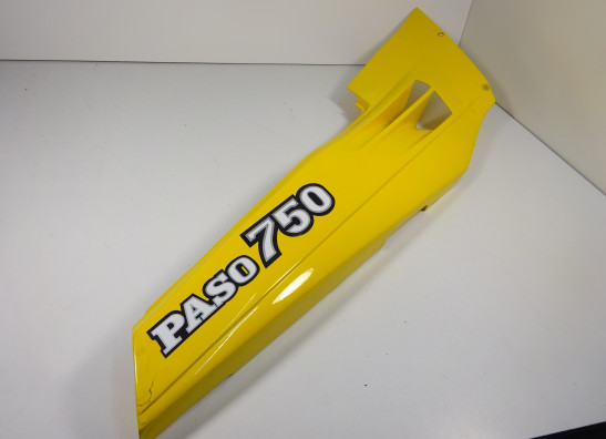 Rechter achterkant Ducati Paso