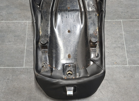 Zadel Moto Guzzi V 65 C