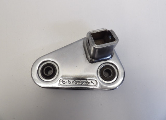 Fussrastetrager vorne links Honda VT 750 Shadow