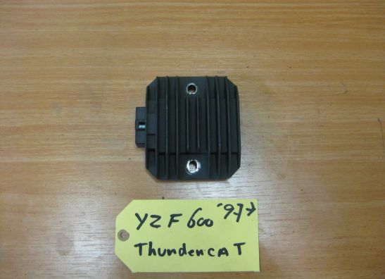Spanningsregelaar Yamaha YZF 600 Thundercat