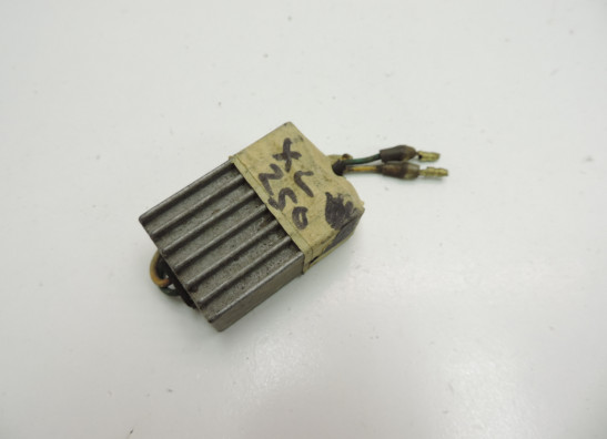 Spanningsregelaar Honda XL 250