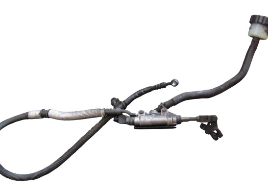 Rempomp achter Yamaha XVS 1100 Dragstar