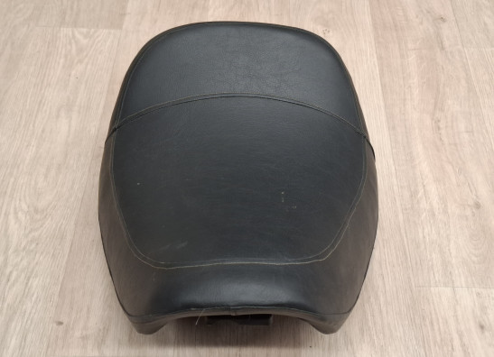 Zadel Honda VT 700 750