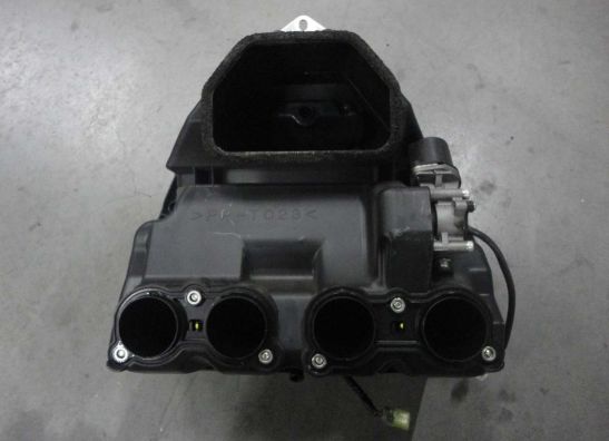 Air cleaner case Yamaha YZF R1