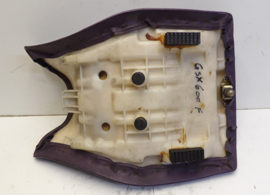 Zadel Suzuki GSX F 600