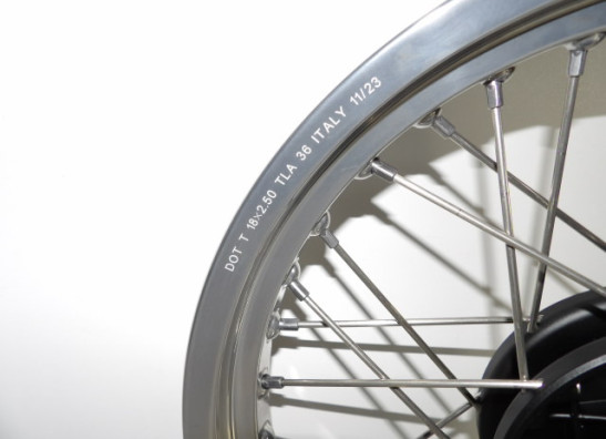 Achterwiel compleet Moto Guzzi V7 3