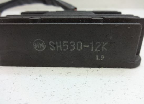 Regler Gleichrichter Kawasaki GPZ 500