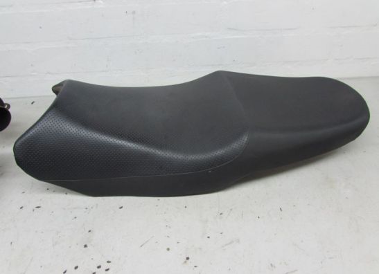 Zadel Suzuki GSF 600 650 Bandit 