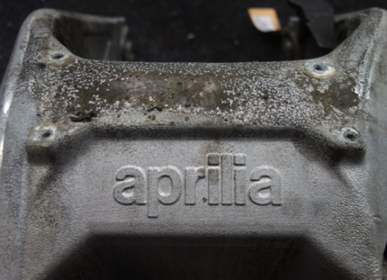 Achterbrug Aprilia RSV 1000