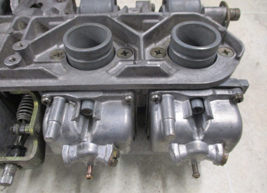 Carburetor assy Suzuki GS 750