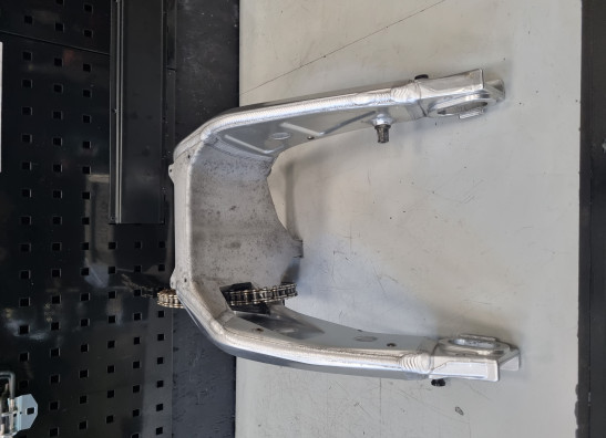 Achterbrug Aprilia RSV 1000