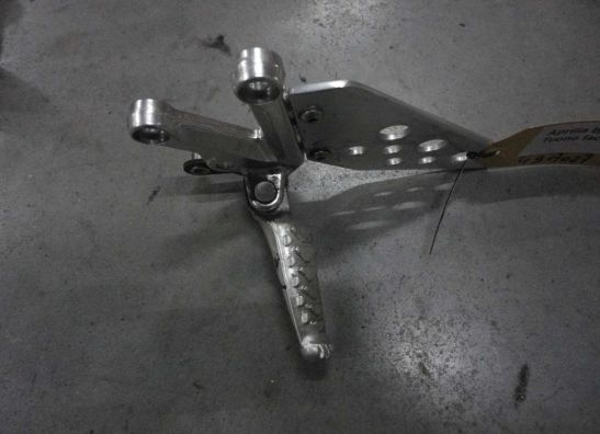 Main step holder left Aprilia Tuono 1000