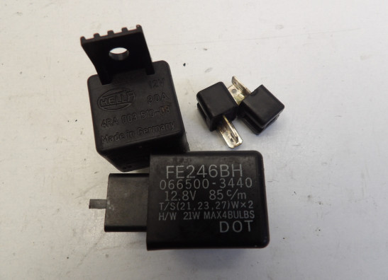 Relais unit Kawasaki VN 800