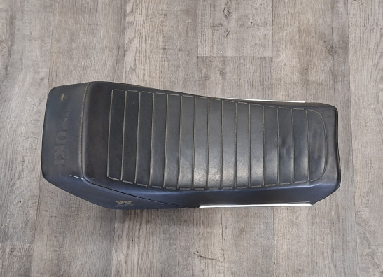 Zadel Suzuki GS 1000