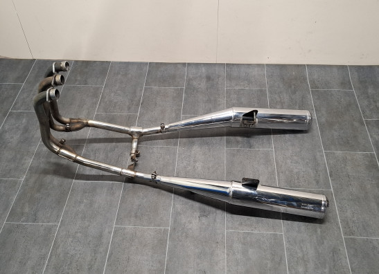 Uitlaat Triumph Trident 900