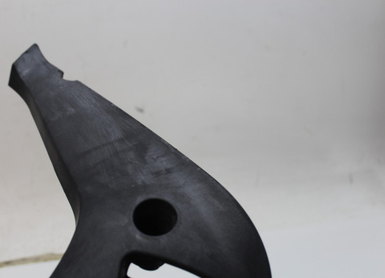 Cowl under Moto Guzzi 1200 sport