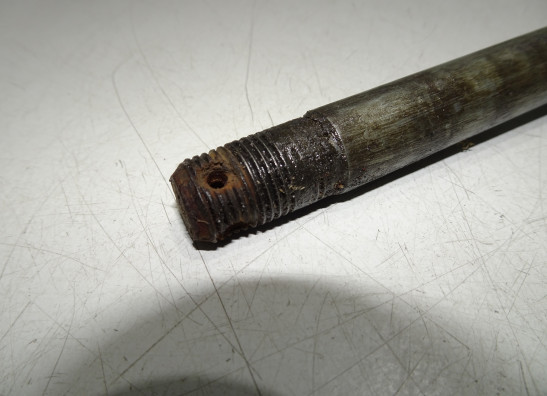 Rear axle Yamaha XJ 600 Diversion