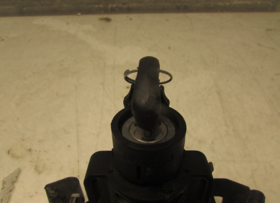 Contact slot BMW C 650 GT